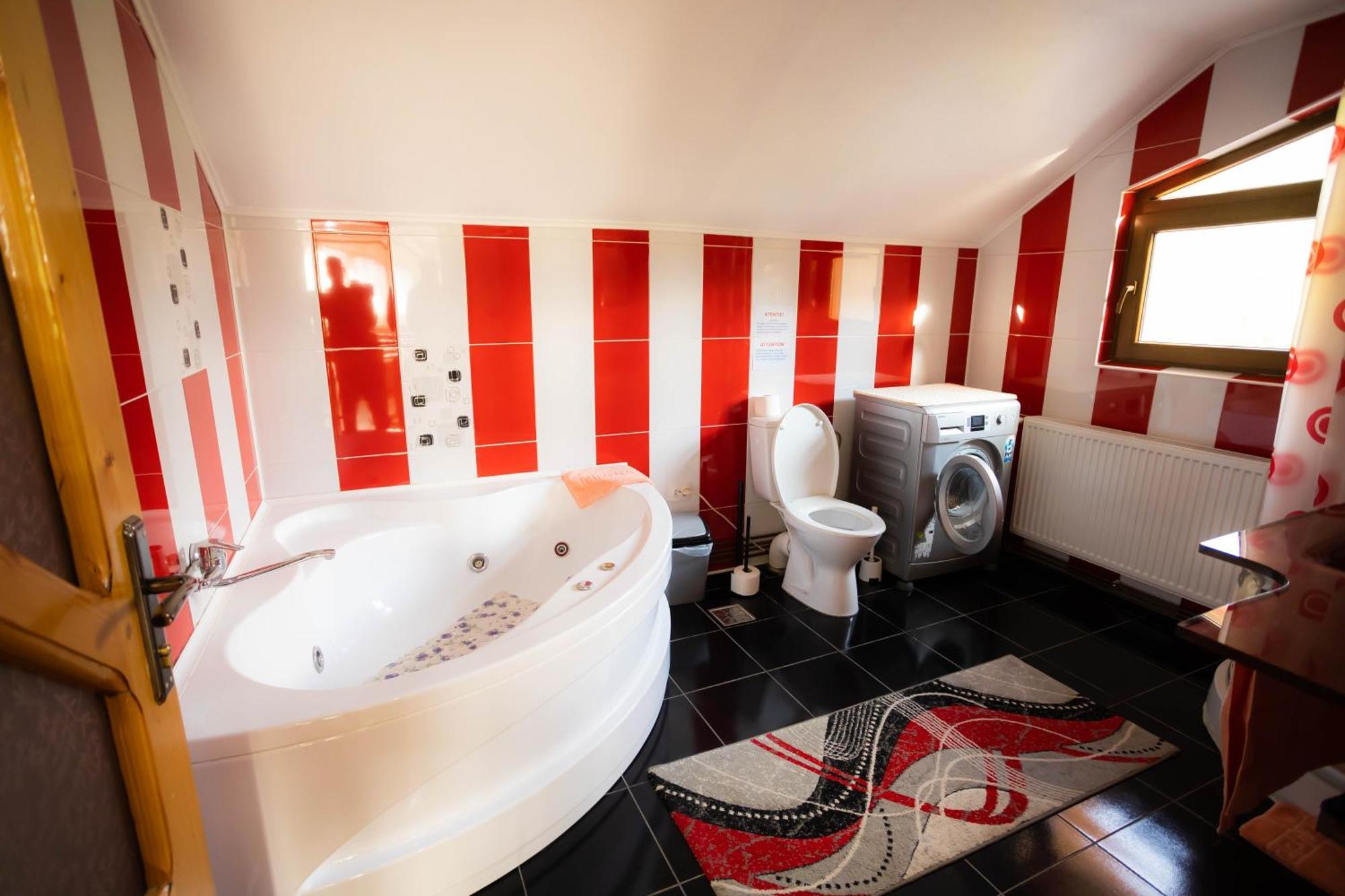 Casa De Vacanta Cu Piscina Incalzita&Jacuzzi Pietrari Exteriör bild